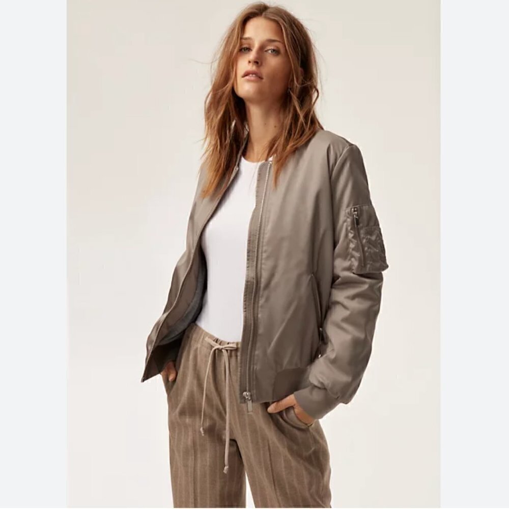 THE Group by Babaton Gilman Bomber Modern Taupe